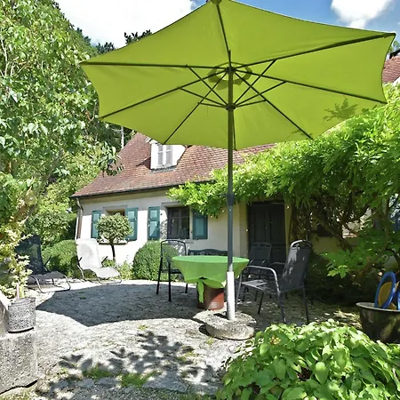 Σπίτι διακοπών Cosy With Gazebo Weißenburg in Bayern